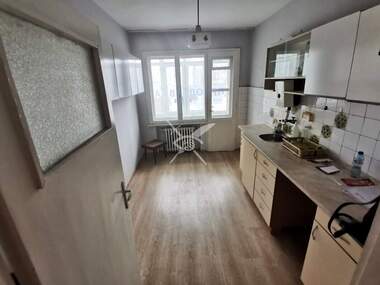 Продажба - Апартамент в Център,  Бургас