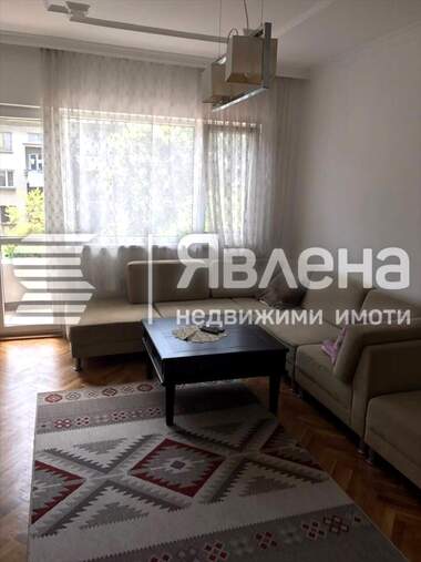 Miete - Wohnung in Zentar,  Burgas