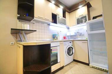 Închiriere - Apartament în Țentăr,  Burgas