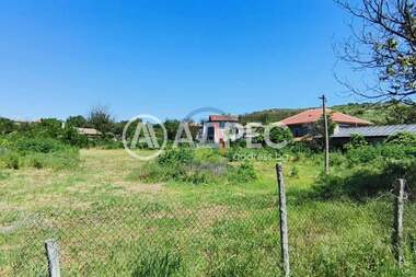 For sale - House in Brestak,  Varna