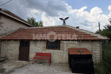 For sale - House in Vratarite,  Dobrich