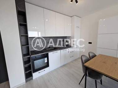 Наем - Апартамент в Траката,  Варна