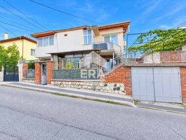 For sale - House in Ovcharski,  Haskovo