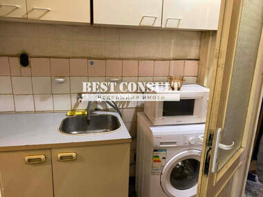 Închiriere - Apartament în Center,  Ruse