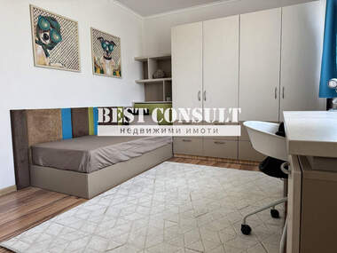 Închiriere - Apartament în Hășove,  Ruse