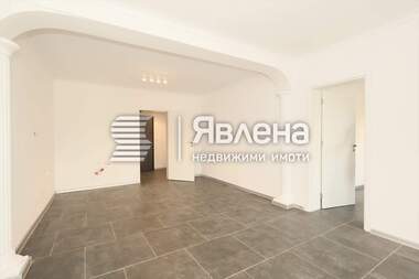 Наем - Офис в Център,  София