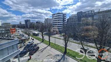 For rent - Office in Liatno kino Trakia,  Varna