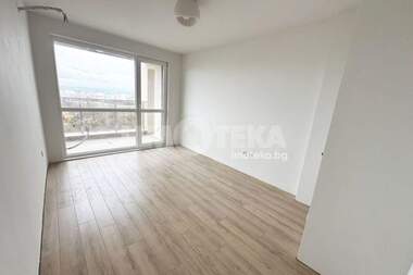 Verkauf - Wohnung in Üjen,  Plowdiw