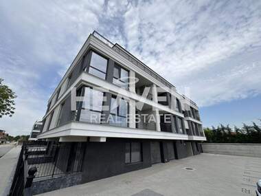 Verkauf - Wohnung in Üjen,  Plowdiw