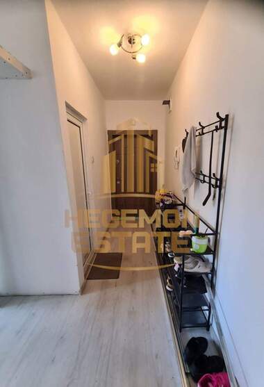 Vânzare - Apartament în Bazar Levski,  Varna