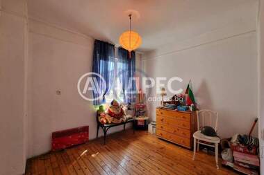 Vânzare - Apartament în Triăgălnika-Nadejda,  Sofia