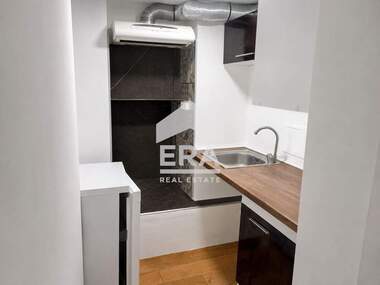Închiriere - Apartament în Zona B-18,  Sofia