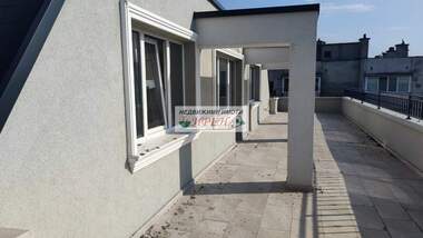 Verkauf - Wohnung in Zentar,  Iambol