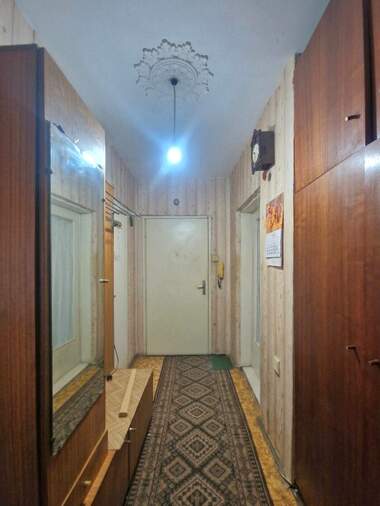 Продажба - Апартамент в Родина 2,  Русе