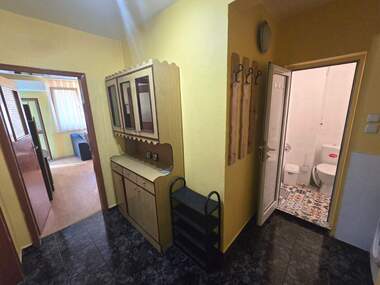 Închiriere - Apartament în Lazur,  Burgas