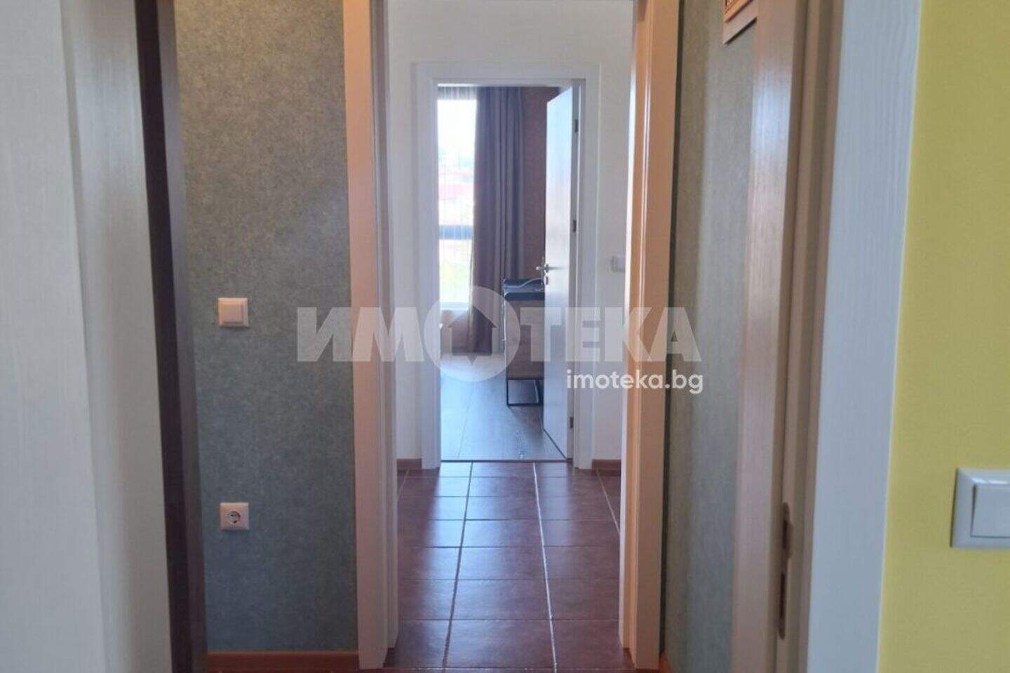 Cu trei camere Apartament în Sfinții Constantin și Elena, Varna – fotografia 2