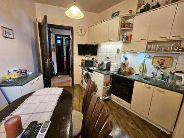 Verkauf - Wohnung in Center,  Sovia