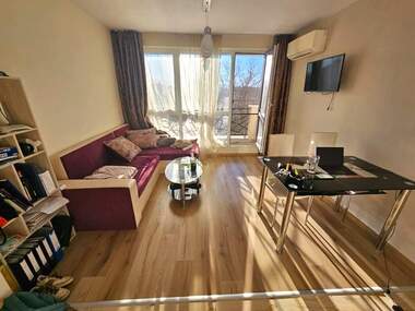 Miete - Wohnung in Mladejki halm,  Plowdiw