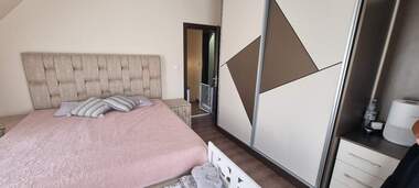 For sale - Apartment in Osvobojdenie,  Razgrad