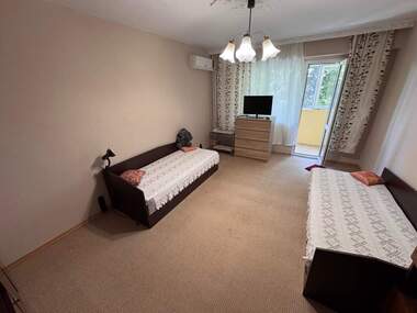Închiriere - Apartament în Izgrev,  Burgas
