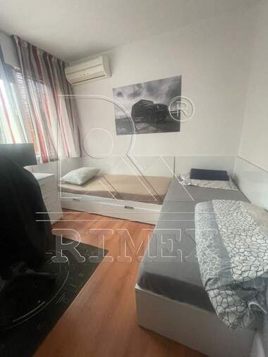 For rent - Apartment in Mladejki halm,  Plovdiv