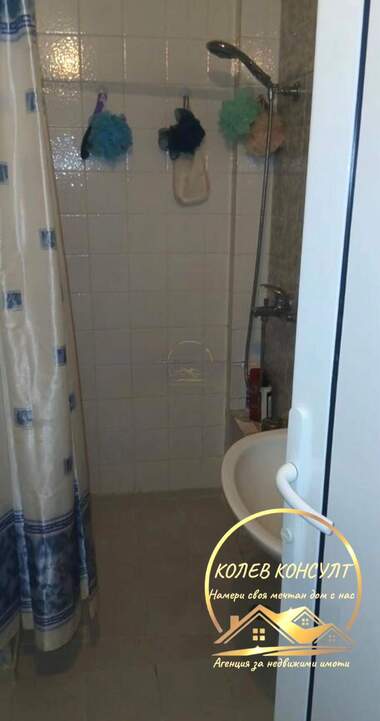 For sale - Apartment in Vazrajdane,  Haskovo