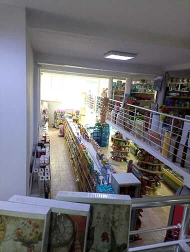 Verkauf - Laden/Büro in Zentar,  Wraza