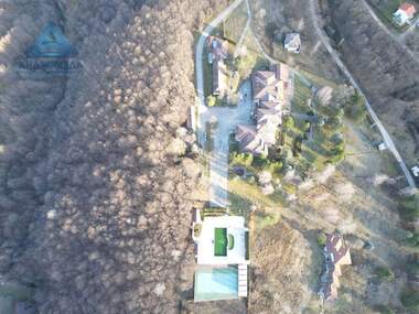Vânzare - Hotel în Aprilți,  Lovece