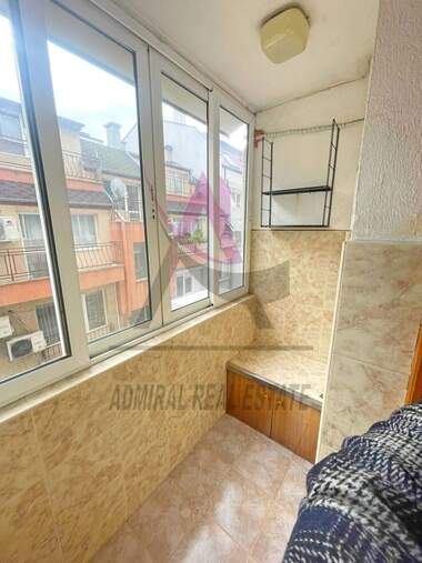 For rent - Apartment in Kolhozen pazar,  Varna