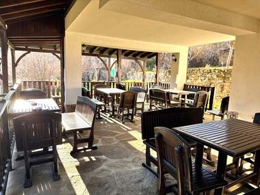 Vânzare - Hotel în Oreșak,  Lovece