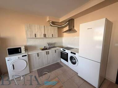 For rent - Apartment in Liatno kino Trakia,  Varna