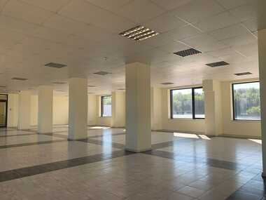 Miete - Büro in Promischlena zona - Iztok,  Ruse