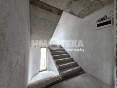 For sale - House in Voluiak,  Sofia