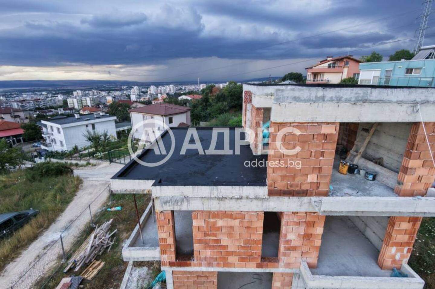 House in Vazrazhdane 2, Varna – photo 3