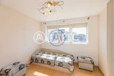 For sale - Apartment in Pogrebi,  Varna