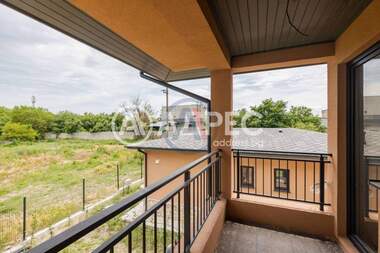 For sale - House in Yarebichna,  Varna