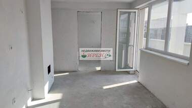 Verkauf - Wohnung in Zentar,  Iambol