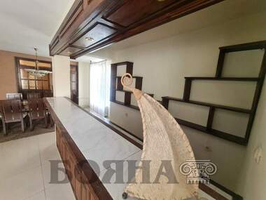 Vânzare - Apartament în Văzrajdane,  Ruse