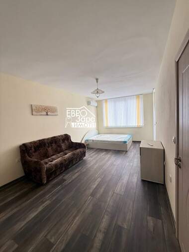 Închiriere - Apartament în Opălceenski,  Stara Zagora
