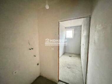 Vânzare - Apartament în Hristo Smirnenski,  Plovdiv