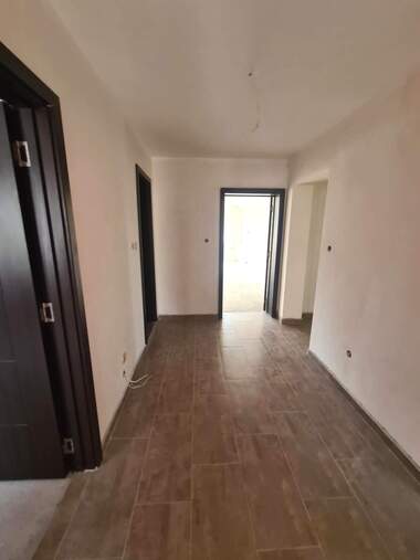 Продажба - Апартамент в Дружба 1,  Хасково