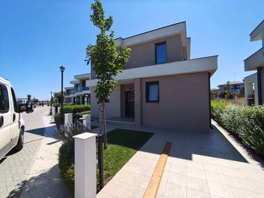 Kira - Ev olarak Sarafovo,  Burgas