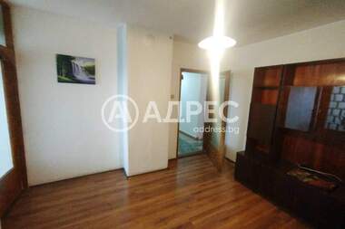 Vânzare - Apartament în Hale,  Iambol