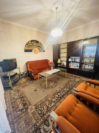 Vânzare - Apartament în Zona B-19,  Sofia
