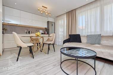 Vânzare - Apartament în Țentăr,  Burgas