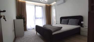 Închiriere - Apartament în Hristo Smirnenski,  Plovdiv