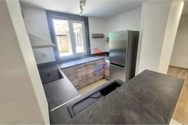 Închiriere - Apartament în Asparuhovo,  Varna