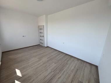 Verkauf - Wohnung in Woenno utschilishte,  Schumen