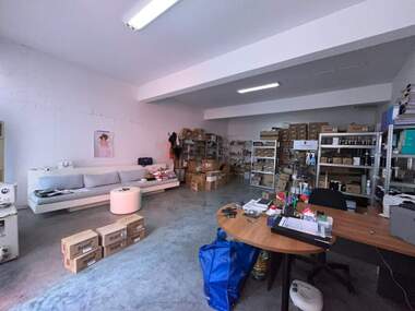 Verkauf - Lager/Büro/Laden/Industriegebäude/Lagerhalle in Tombul Djamia,  Schumen