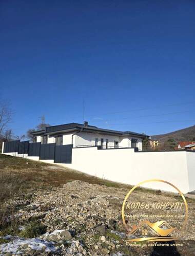 Vânzare - Casă în Zmeiovo,  Stara Zagora